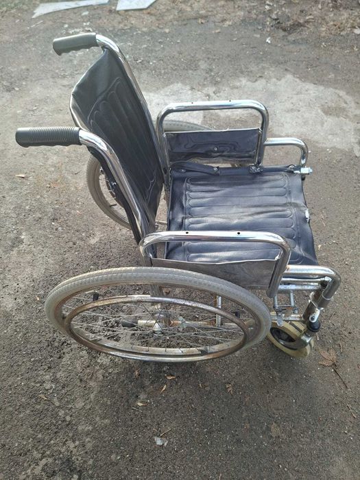 Инвалидная коляска