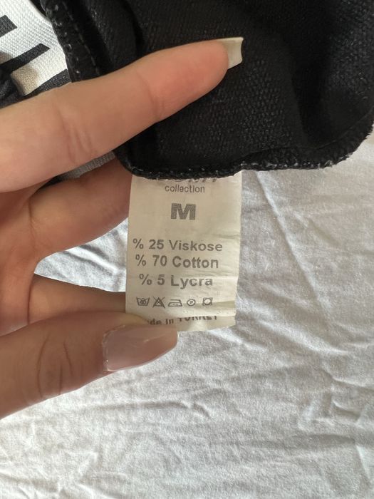 Черно спортно екипче. Горнище-30лв, долнище-35