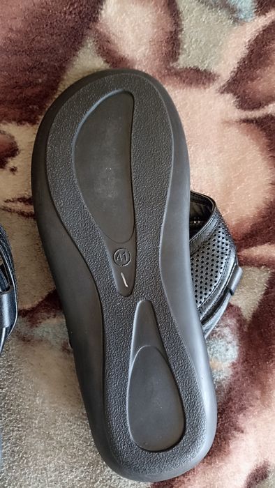 Продам     сланцы.