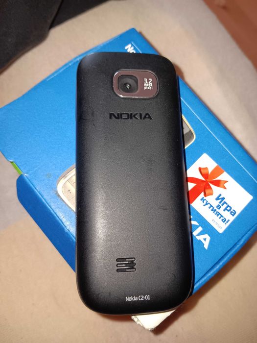 Nokia C2-01 и Nokia 6210. Телефон с копчета.