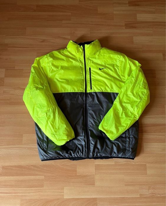 Geaca Nike cu 2 fețe groasa cu puf