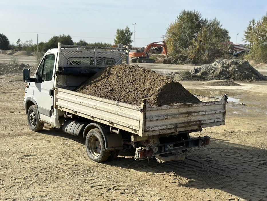 Vând agregate de balastieră piatra nisip pamant umplutura/curte chisai