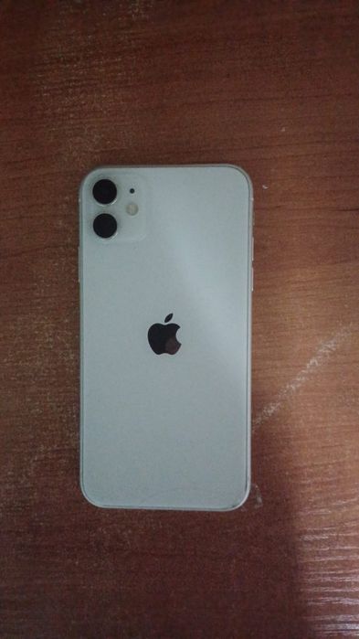 продам айфон 11