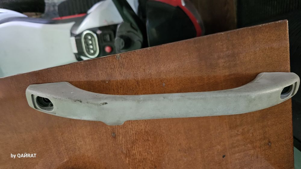 Продам потолок ВА3 2110