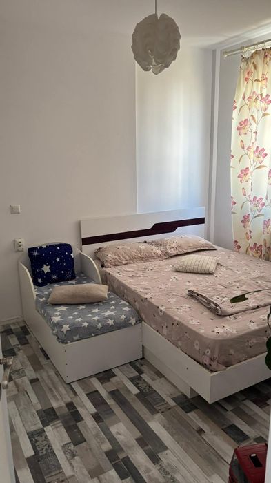 Apartament 2 camere cu curte breazu rezidential 
Loc de parcare , grădină ! Se vinde mobilat și utilat ca