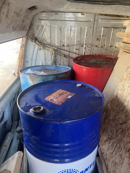 Продам 3 бочки по 3000