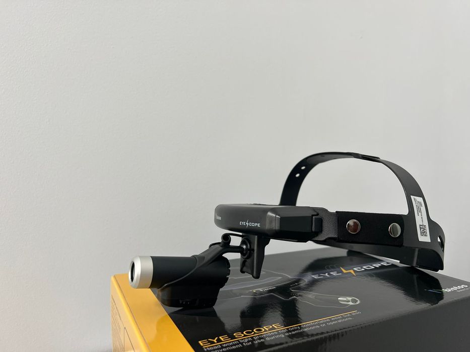 Продается медицинский осветитель