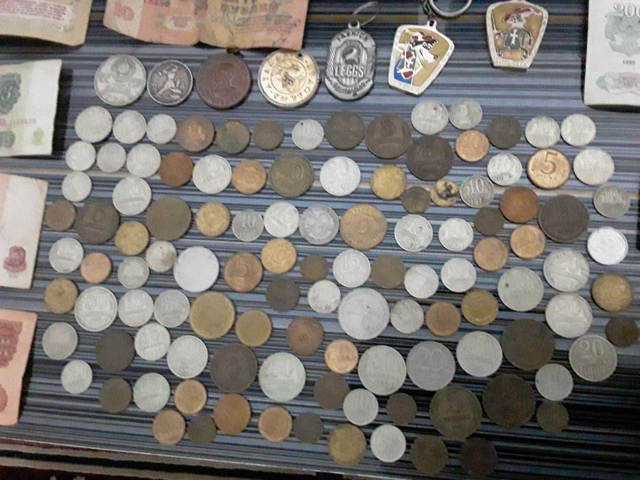 Продам денежные купюры