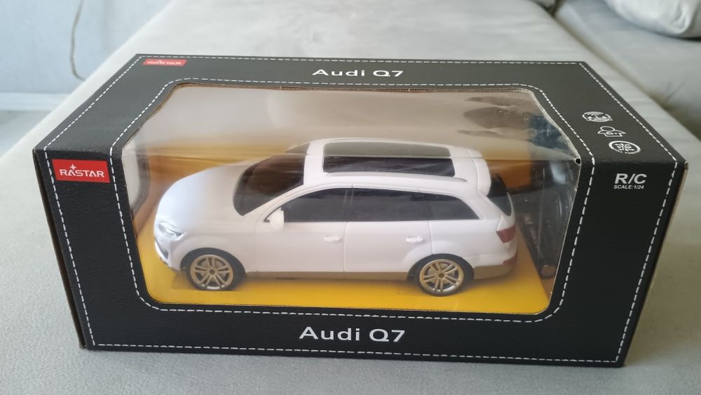 Audi Q7 с дистанционно/ радио-управление