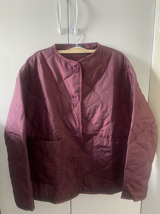 Продам женскую куртку