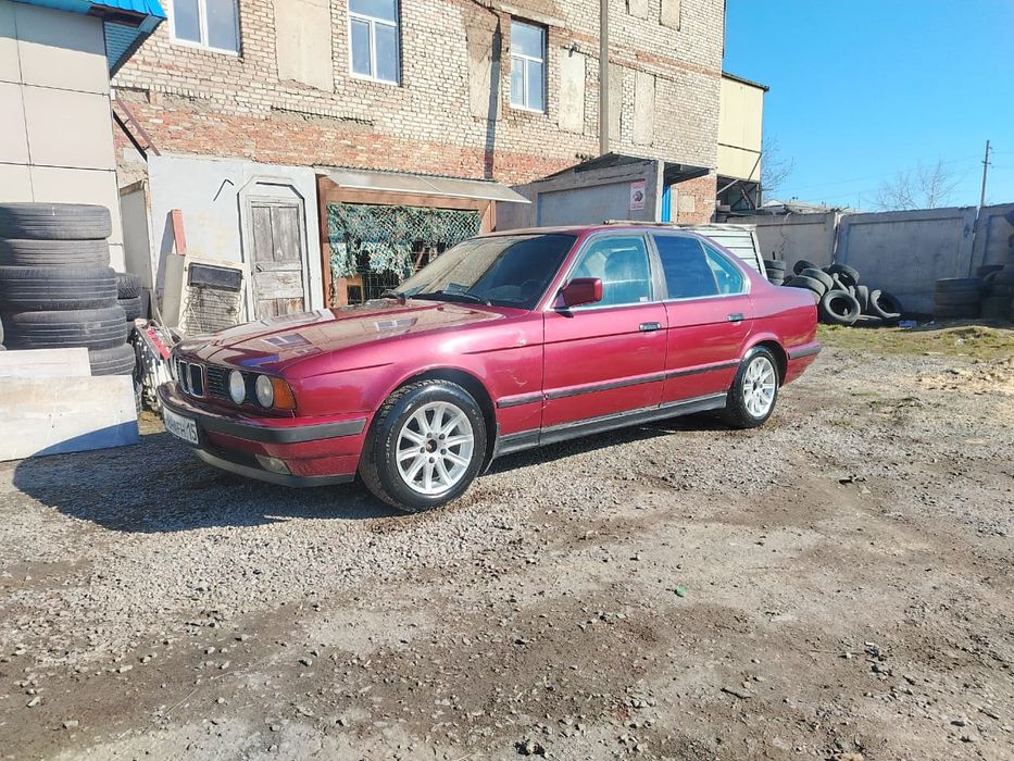 Продам БМВ Е34 525