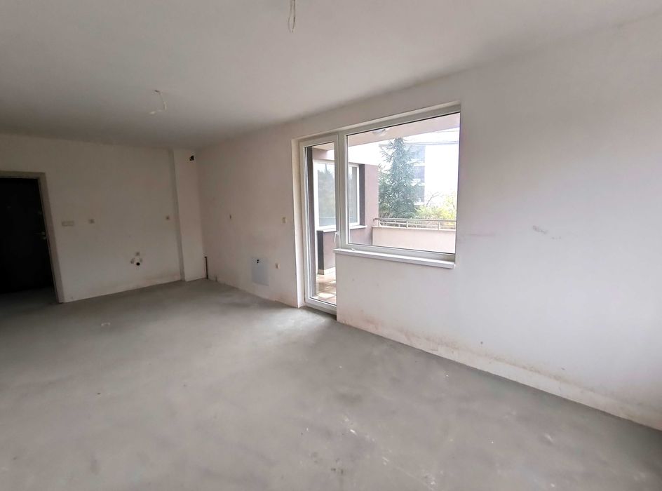 Продава се Тристаен апартамент в Стара Загора, ОРБ - 116 кв.м за 1018 €/кв.м - Снимка #2