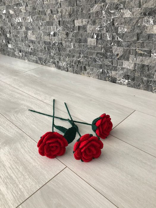 Подарък Ръчно плетено цвете РОЗА