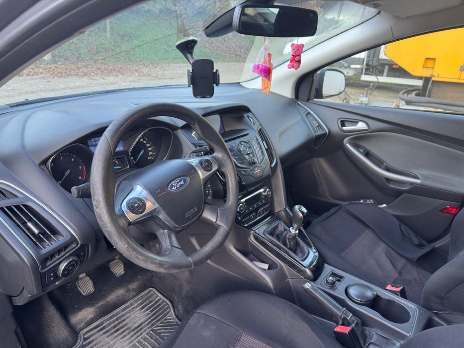 FORD Focus 0 — imagine 4