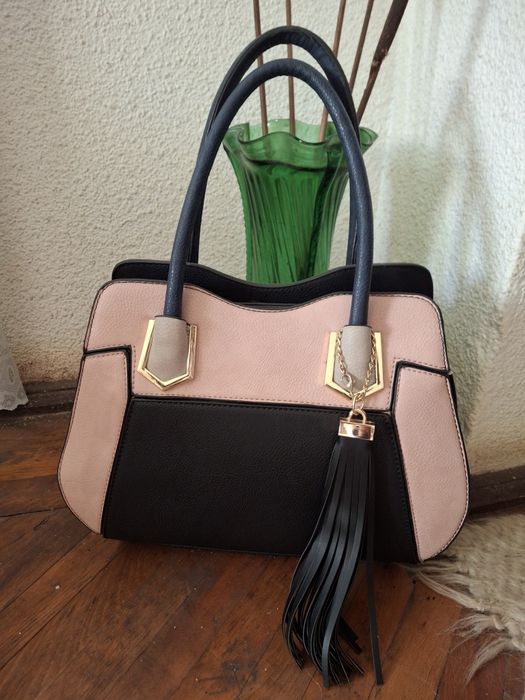 Vând genți de dama