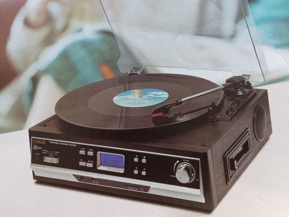 Грамофон, касетофон,карта...и др.