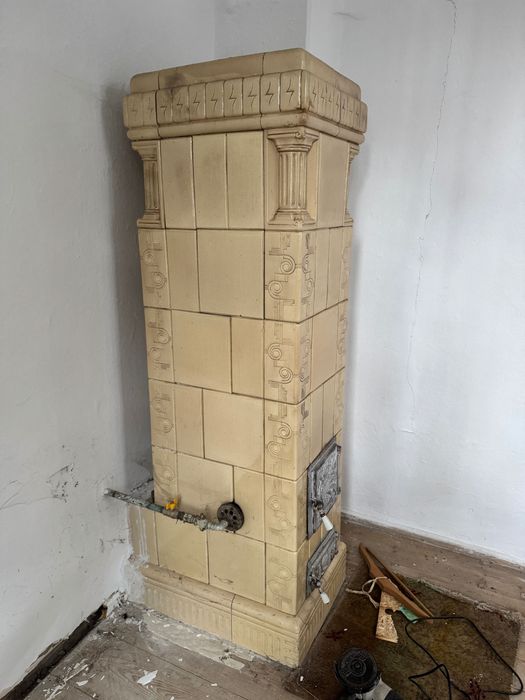 2 Sobe  de Teracotă IEFTINE în stare bună în stațiunea Bușteni