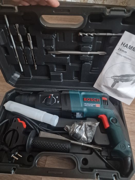 Перфоратор BOSCH