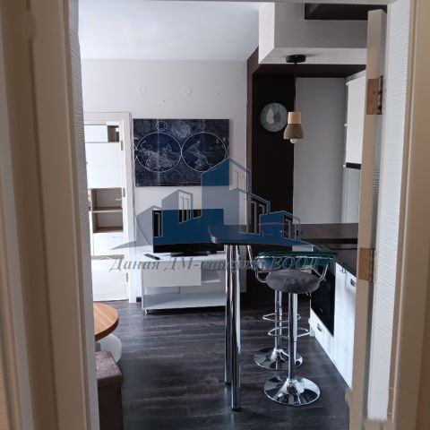 Дава се под наем Двустаен апартамент в Шумен, Център - 60 кв.м за 331.5 € - Снимка #3