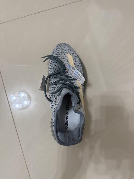 Adidasi Adidas Yeezy