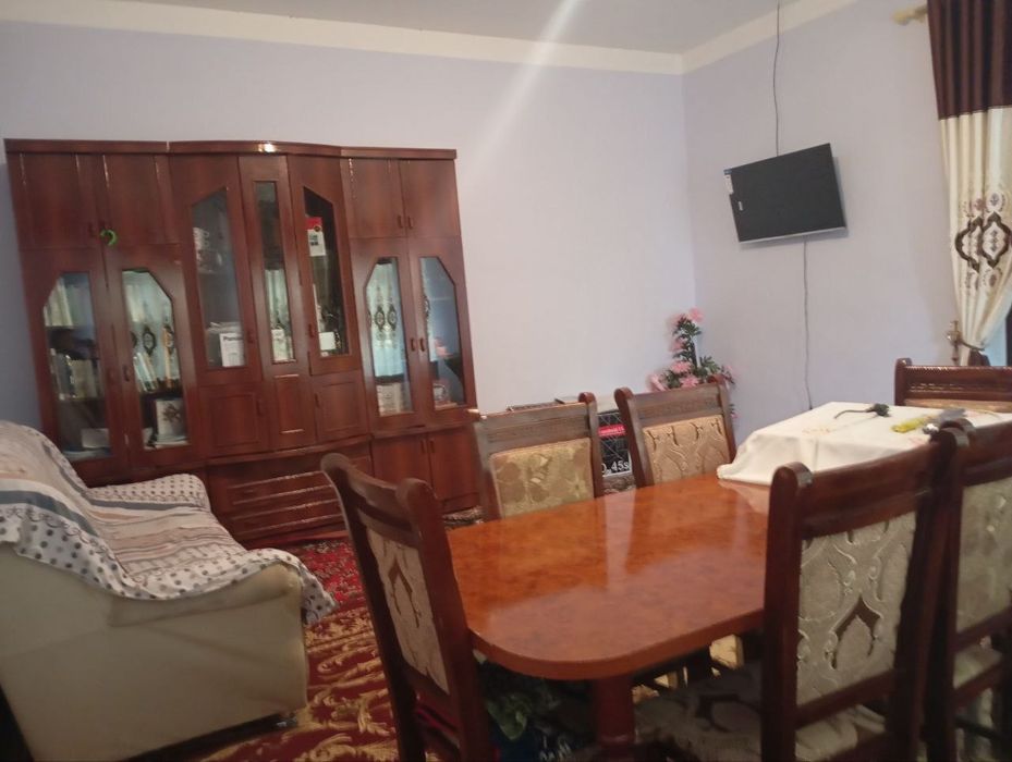 Qibray tumani Mexnat. Birdamlikda .6 sotix 7 xona.130 000 $ keliishami