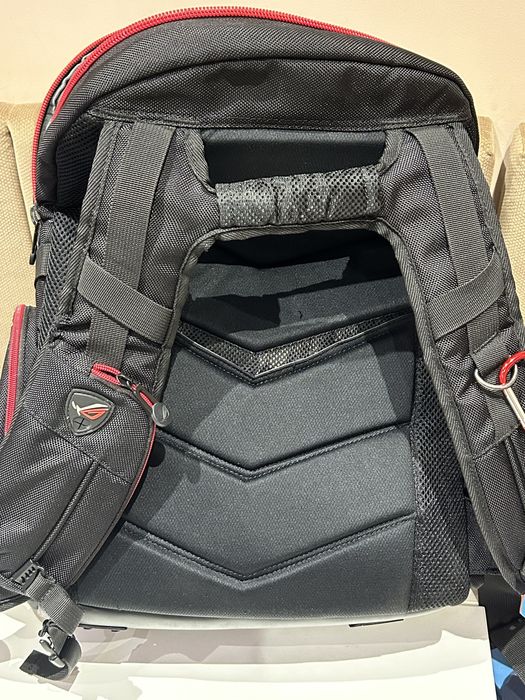 Геймърски лаптоп gl73 8se с винтелатор и раница