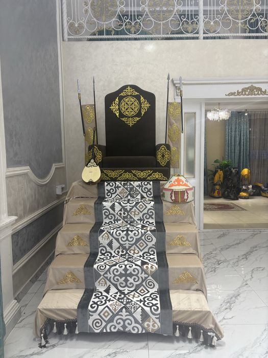 ТАҚ ТРОН, Батырлар, Садақшылар сүндет той