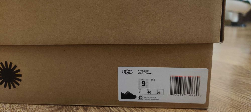 Ugg Lowmel Black