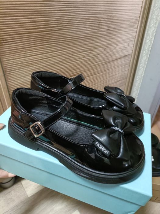 Туфли школьные на девочку