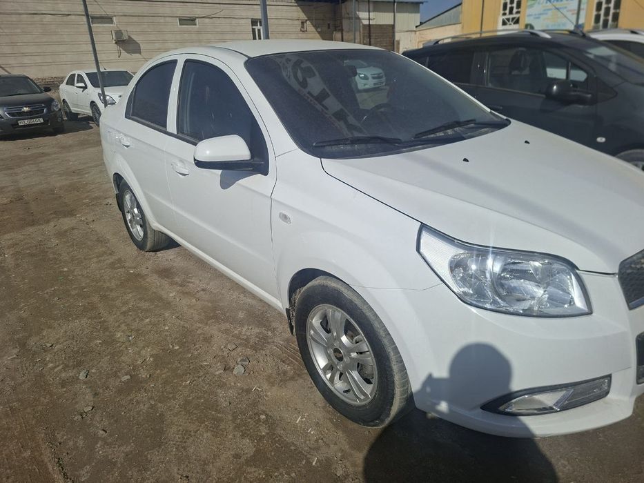 Несия 3 автомат машина зур