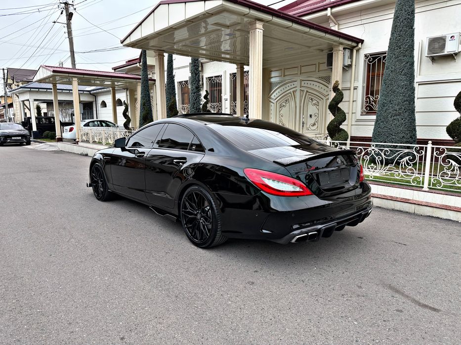 Mercedes CLS BRABUS Restaling  Body Kit Состаяние Зор