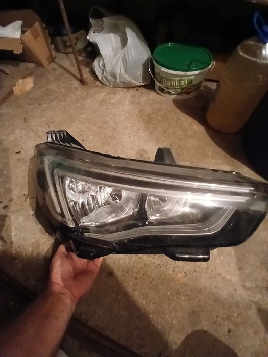 Far original dreapta Opel grandland x
