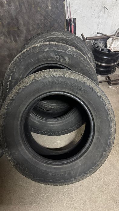 Продам шины в отличном состоянии срочно