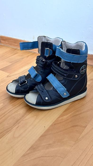 Ортопедические  обувь