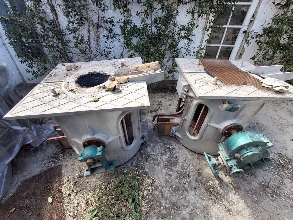 Индукционная плавильная печь