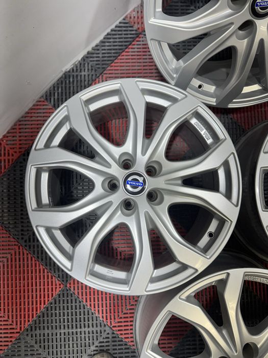 Jante  5x108 R19 Volvo Xc40 XC60 XC90 ,V40 V60 S60 , S90 V90