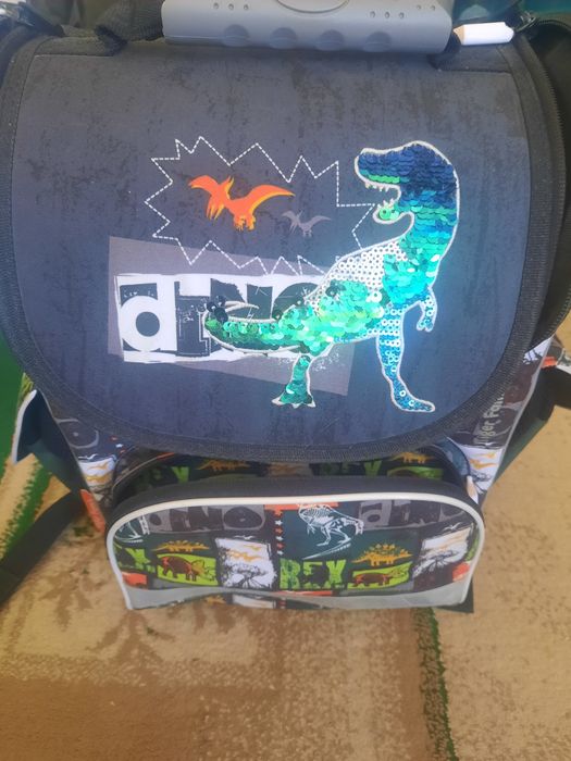 Продаётся школьный рюкзак для мальчика 
Аб