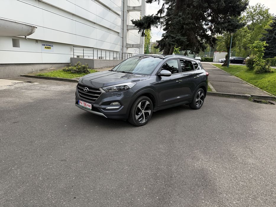 Hyundai / Tucson 1.7 CRDi Sound Edition ISG 2WD