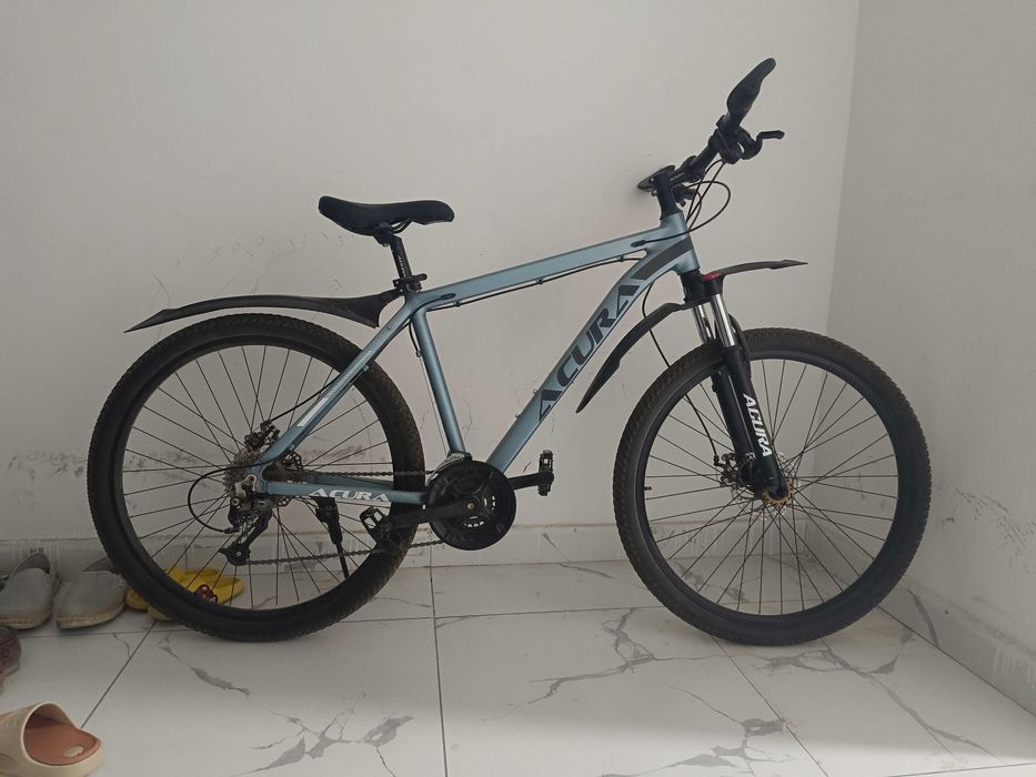 Velosiped yangi. Acura