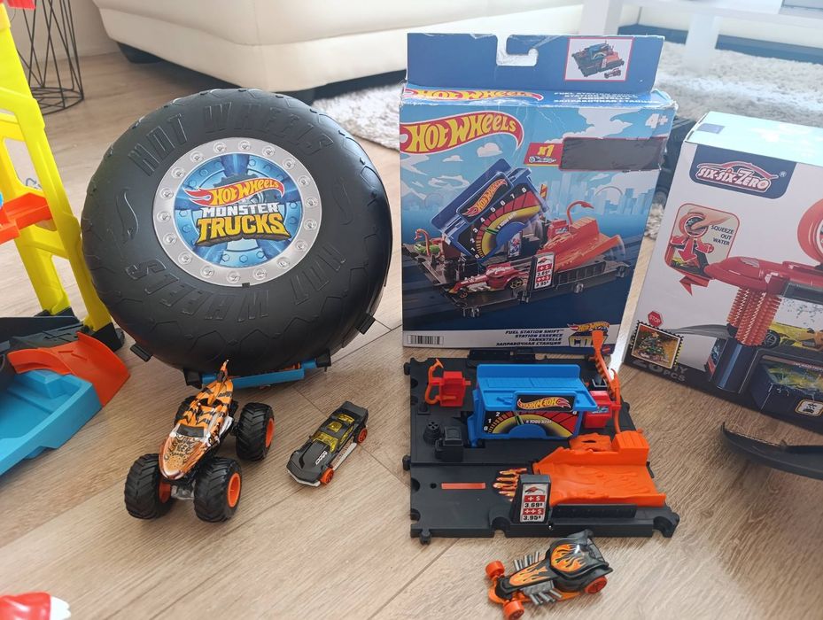 Hot wheels, Monster jam арена и други