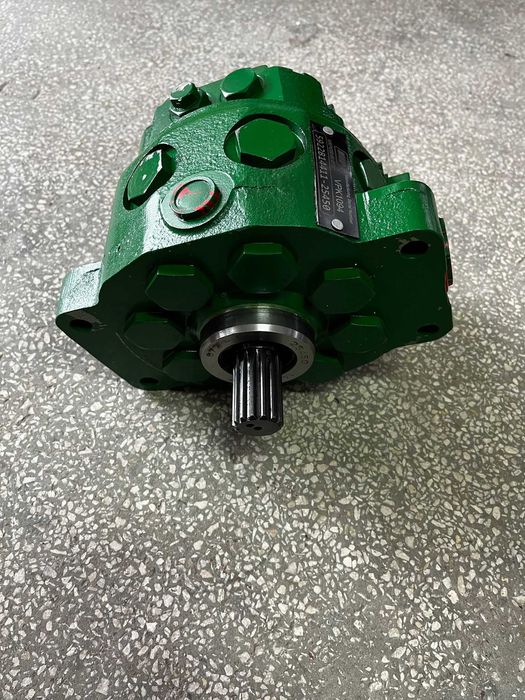 Pomoa Hidraulica john deere pe nuturi