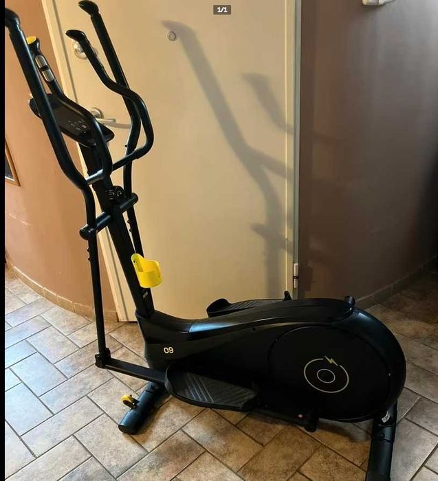 Bicicletă eliptică Domyos 520 – stare foarte bună, ideală pentru acasă