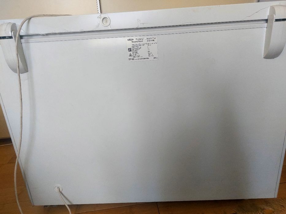 Продам морозильник на запчасти