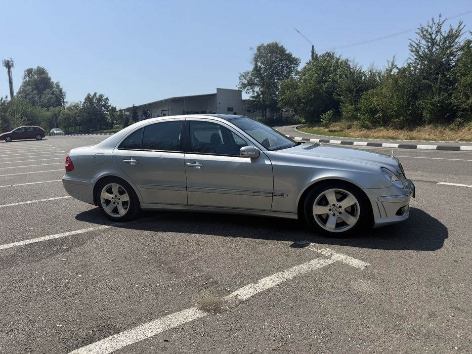MERCEDES-BENZ E-Class 2002 — imagine 3