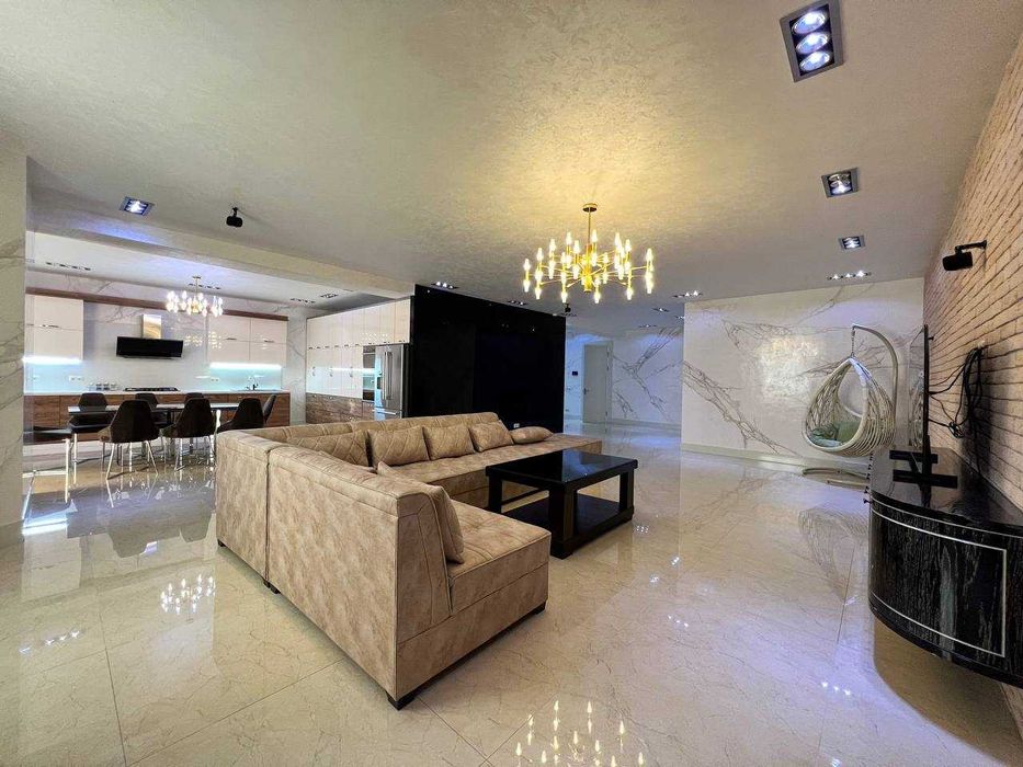 ул.Нукус ГорГАИ ЖК Elegant 3-комн 6/8 184 м² 2 с/у евроремонт меб/тех