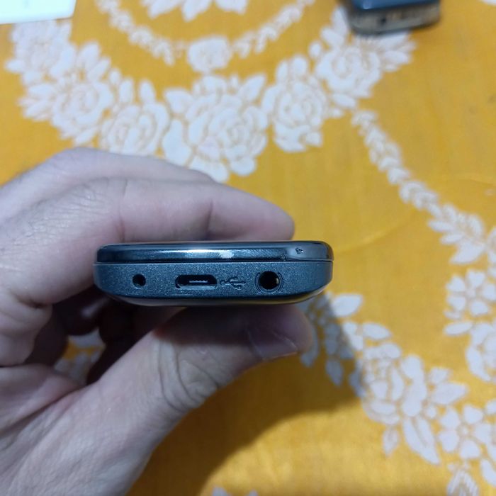 Nokia C5-00  yangi