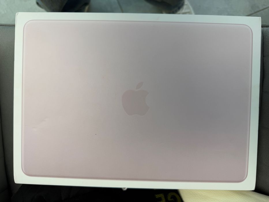 Macbook Neo sigilat 8GB/512Gb