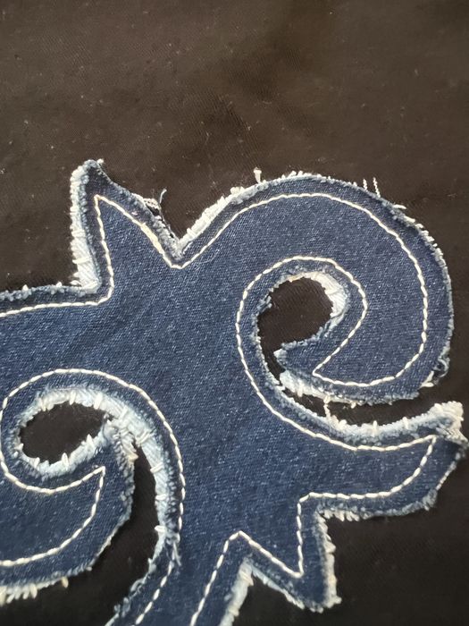 Футболка с оргаментом