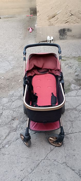 Продаю коляску в отличном состоянии