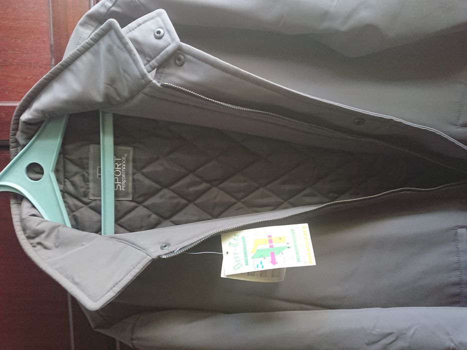 Продам демесезонная мужская куртка